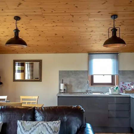 Villa Harvest 18 Lodge, Yellowtop Country Park