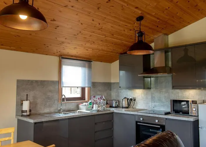 Harvest 18 - Yellowtop Country Park - Hot Tub - Yorkshire Willa *